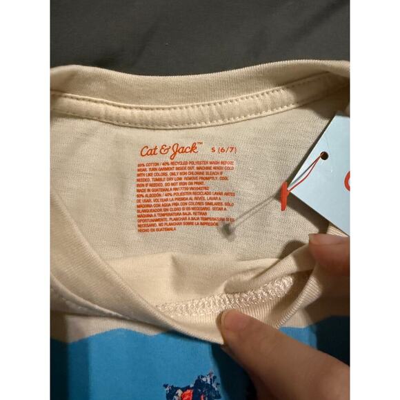 NWT Cat & Jack Size Small 6/7 Cream Short Sleeve Crew Neck Tee Thrill Seeker - Picture 4 of 4